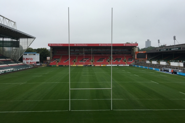 Leicester Tigers stay loyal to a natural pitch